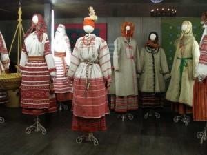 Изюминкой выставки станет экспозиция народной одежды, изделий домашних ремесел и промыслов
